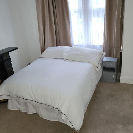 Affordable Rooms In Gillingham Gillingham  Luaran gambar