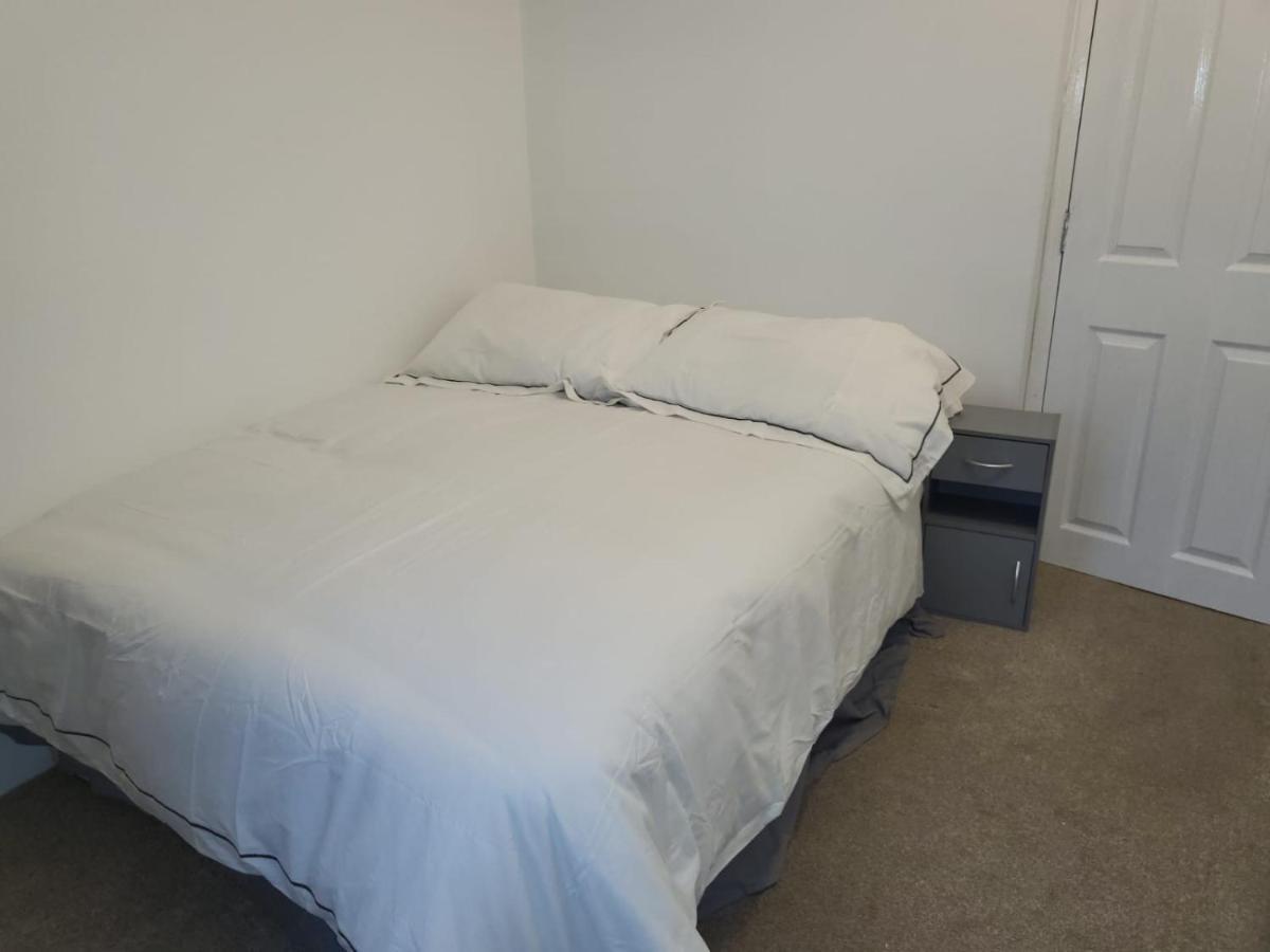 Affordable Rooms In Gillingham Gillingham  Luaran gambar